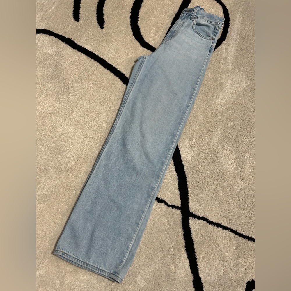 Levi High-waisted Wide Leg Jeans